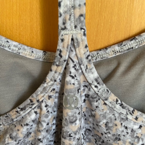 Lululemon Camisole (Size 4) - Picture 3 of 3